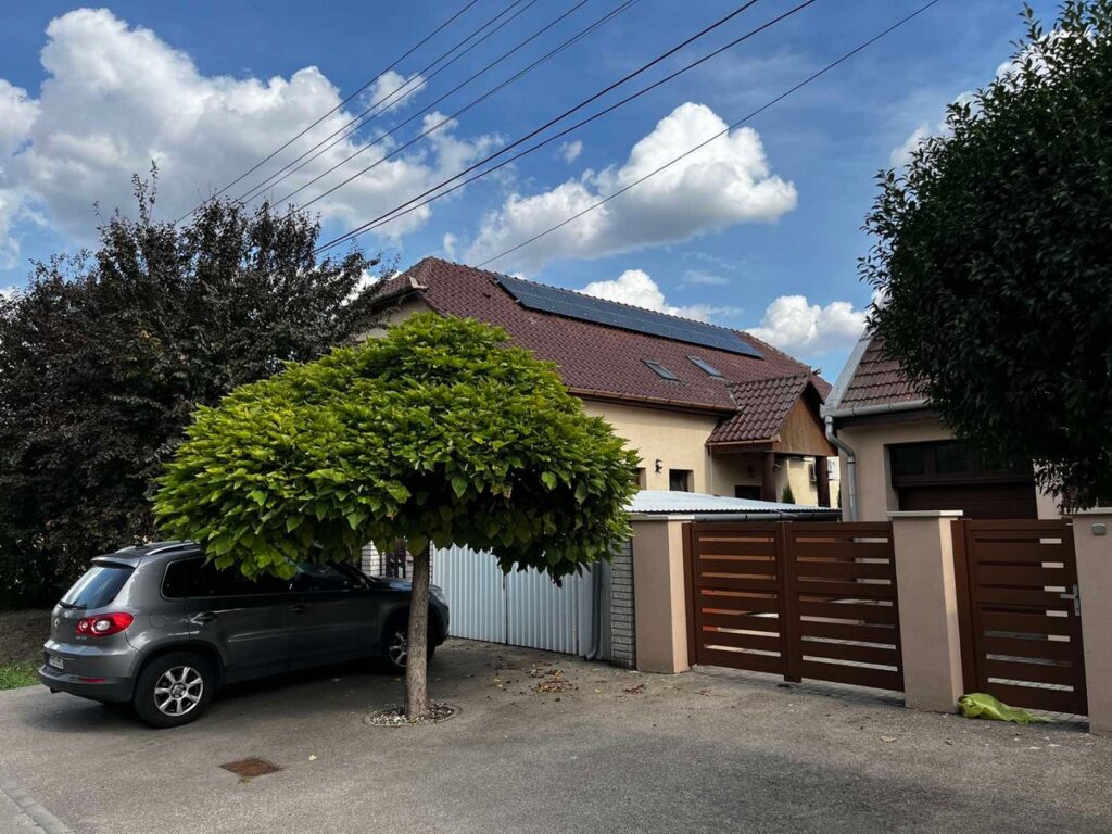 2022 Balassagyarmat 9 db Longi 405Wp