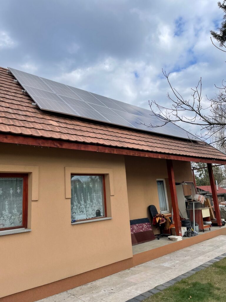 2022 Erdőkertes 14 db 370Wp Astronergy