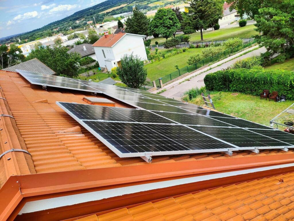 2023 Ausztria Mattersburg 19 db 415Wp Canadian Solar