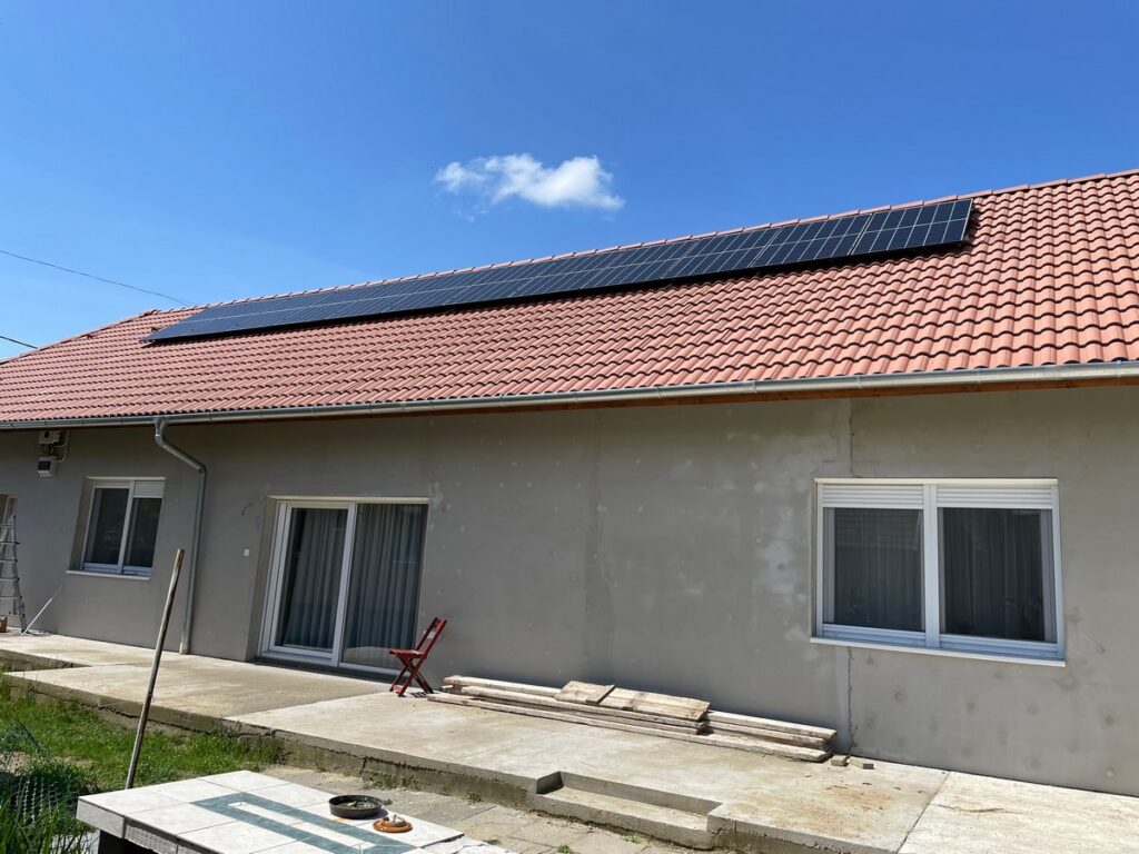 2023 Fót 12 db 410Wp Longi