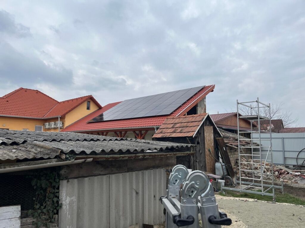 2023 Tura 24 db 410Wp Longi