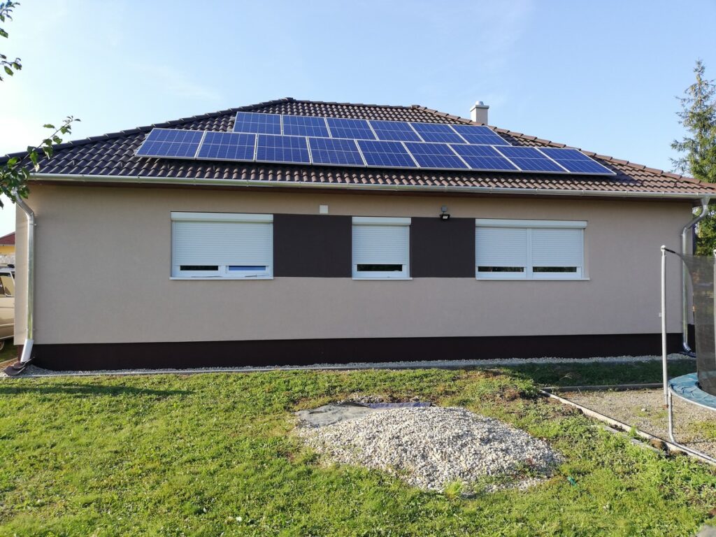 Demjén 2020 15 db 280Wp Astroenergy