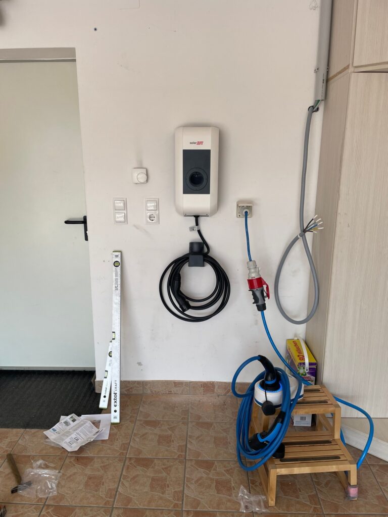 Elektromos autó töltő kiépítésében is számíthat ránk