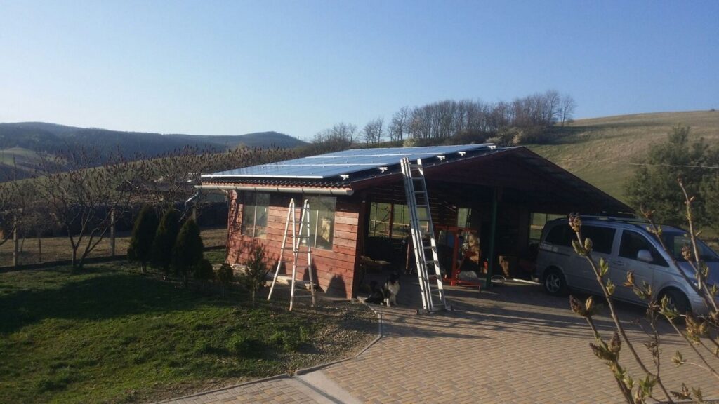 Kazár 2020 18 db 280Wp Astronergy